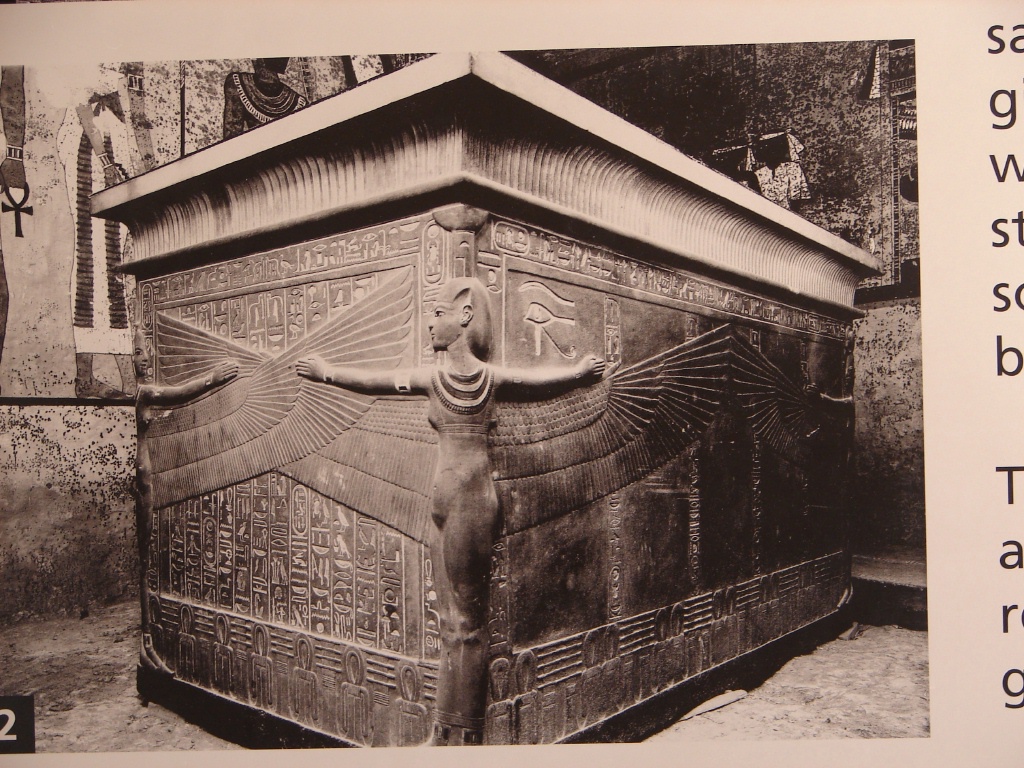 2008/03(March)/AroundTheWorld/Egypt/Valley of the Kings/1024x768_Picture of King Tut's outer tomb.jpg